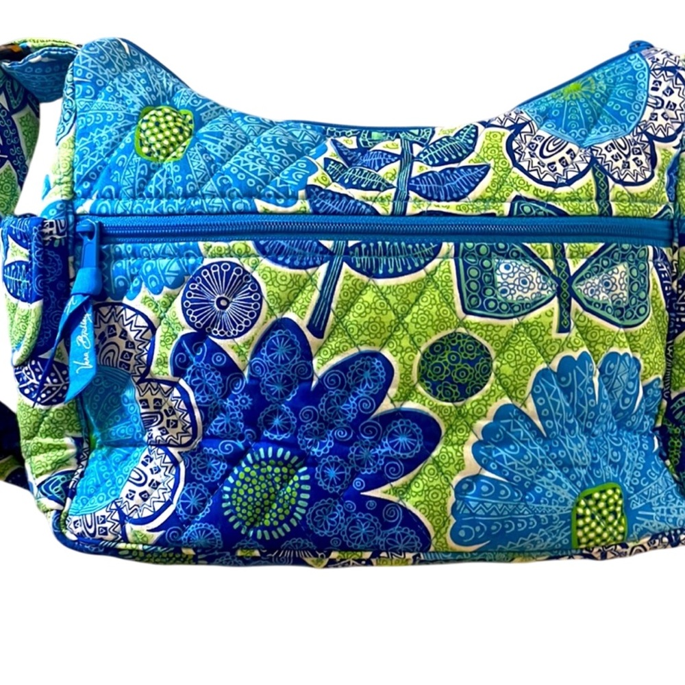 - NWT Vera Bradley Doodle Daisy Shoulder Bag